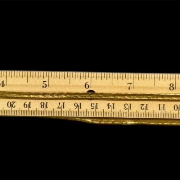 Vintage Elegant Gold Herringbone Chain Necklace - Picture 5 of 5